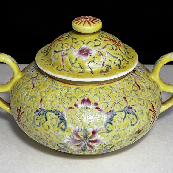 Antique FAMILLE JAUNE SUGAR BOWL Circa 1900 / Rare Chinese Treasure / Some Flaws - Picture 2 of 12